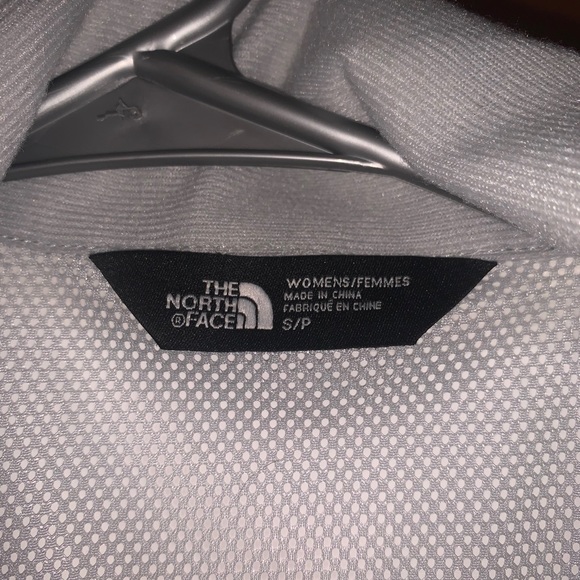 North Face Rain jacket (with hood) - Picture 4 of 6